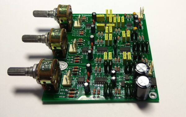 MCRS-MT3 3Way Active System Stereo Electronic Crossover with 24db Low/Mid/High Filters - Image 3